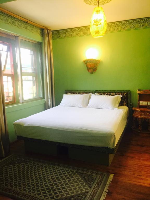 Tashitakge Hotel Lhasa Buitenkant foto